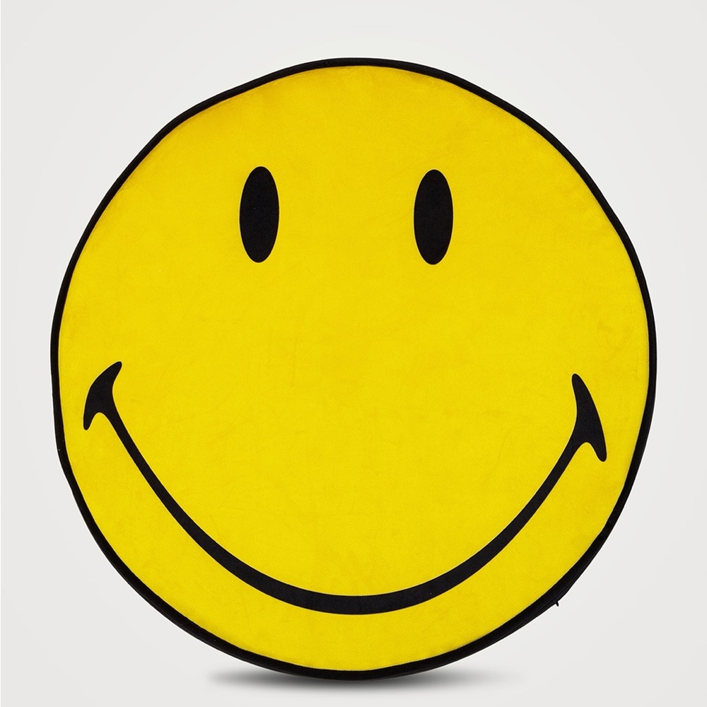 SELETTI X Smiley Classic Cushion Brand New w tags! Home decor